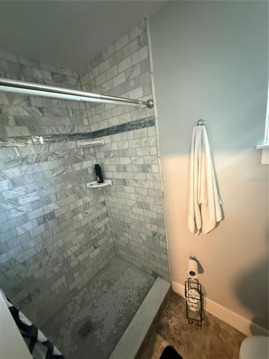 На продажу: $345,000 (3 спален, 2 ванн, 1706 Квадратных фут)