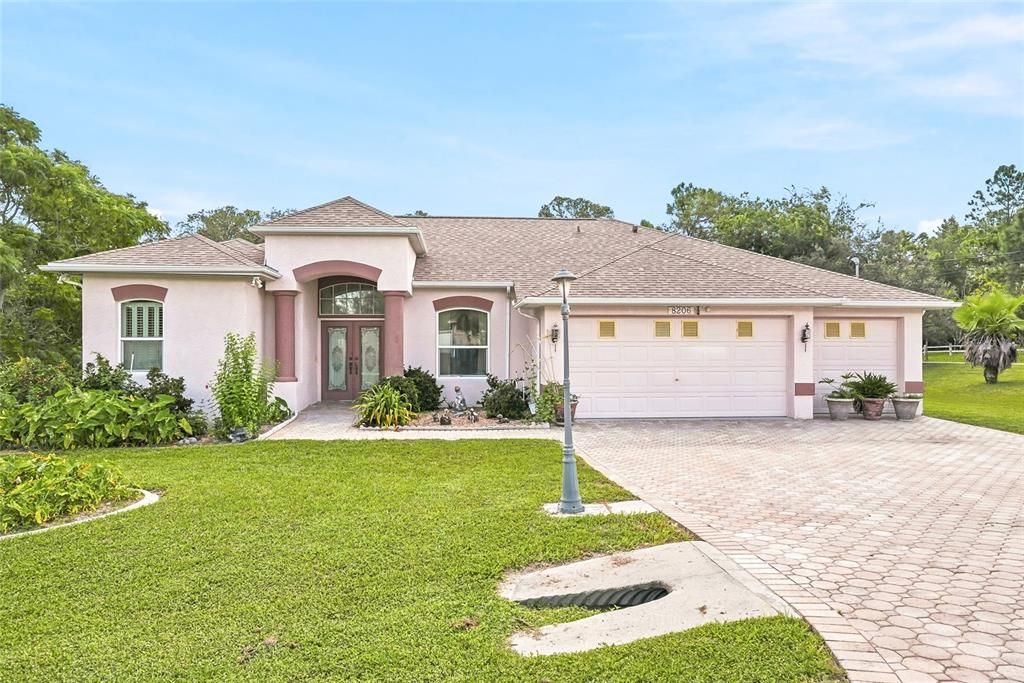 For Sale: $525,000 (5 beds, 3 baths, 2181 Square Feet)