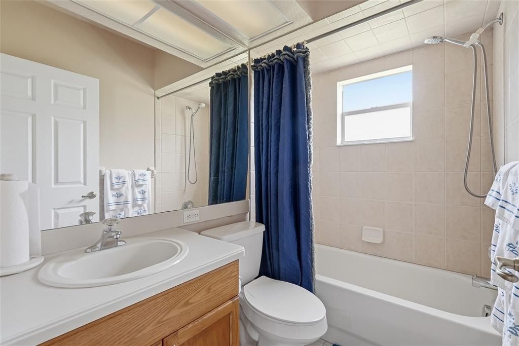 For Sale: $525,000 (5 beds, 3 baths, 2181 Square Feet)