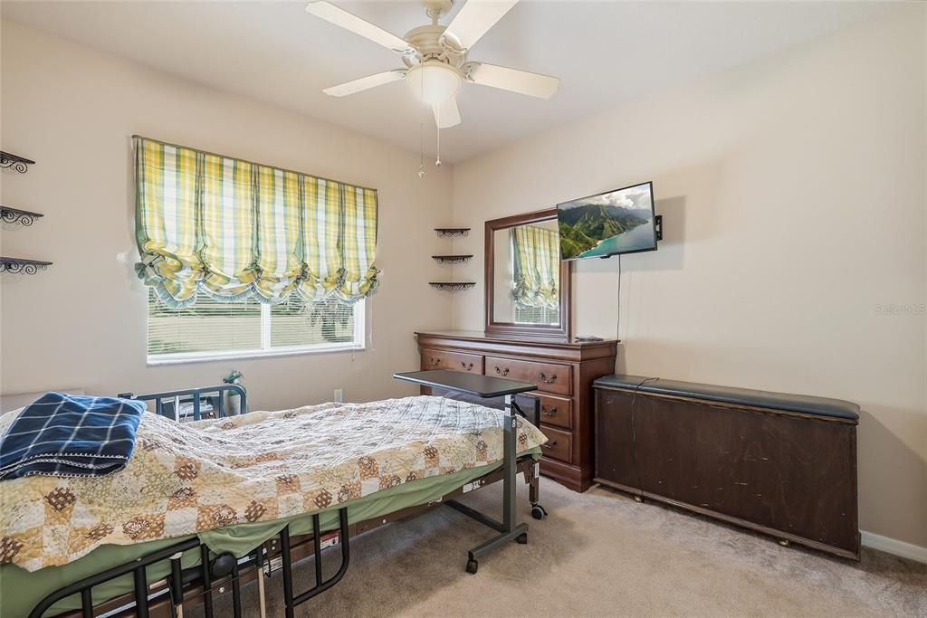 For Sale: $525,000 (5 beds, 3 baths, 2181 Square Feet)