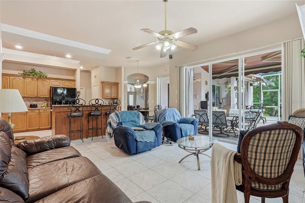For Sale: $525,000 (5 beds, 3 baths, 2181 Square Feet)