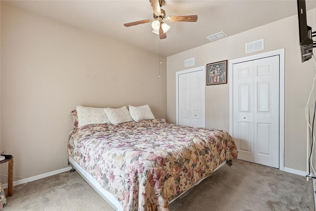 For Sale: $525,000 (5 beds, 3 baths, 2181 Square Feet)