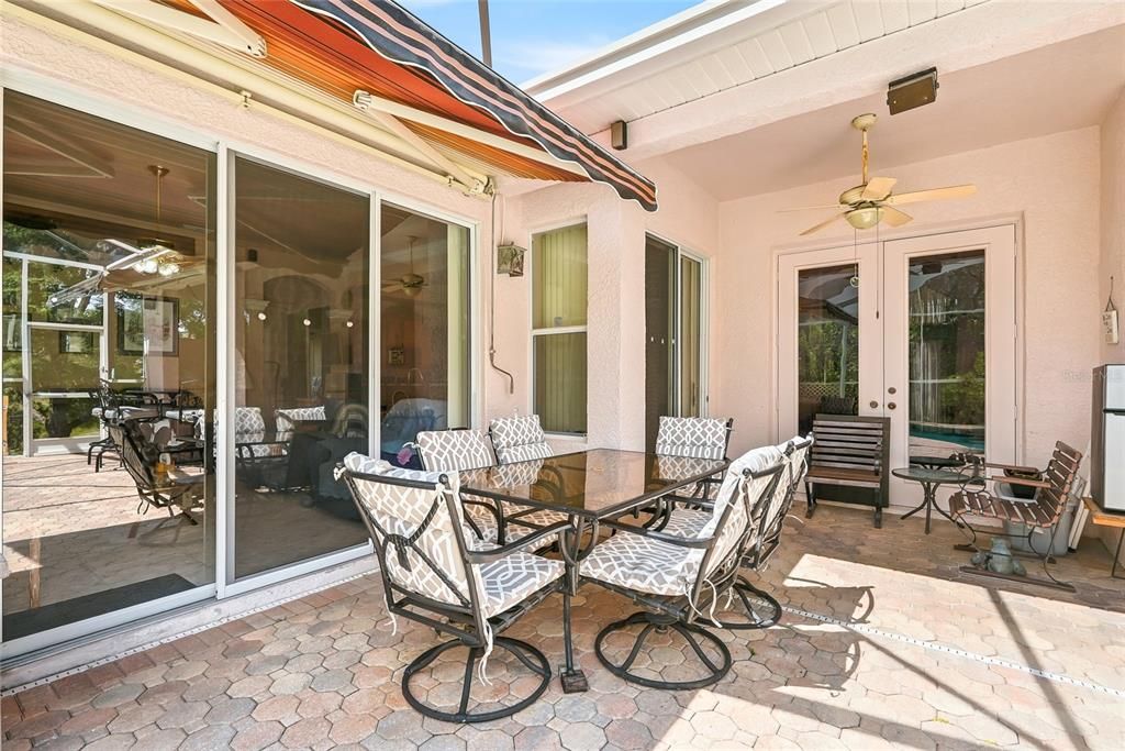 For Sale: $525,000 (5 beds, 3 baths, 2181 Square Feet)