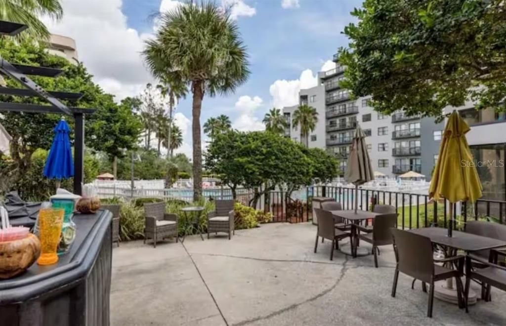 For Sale: $220,000 (2 beds, 2 baths, 583 Square Feet)