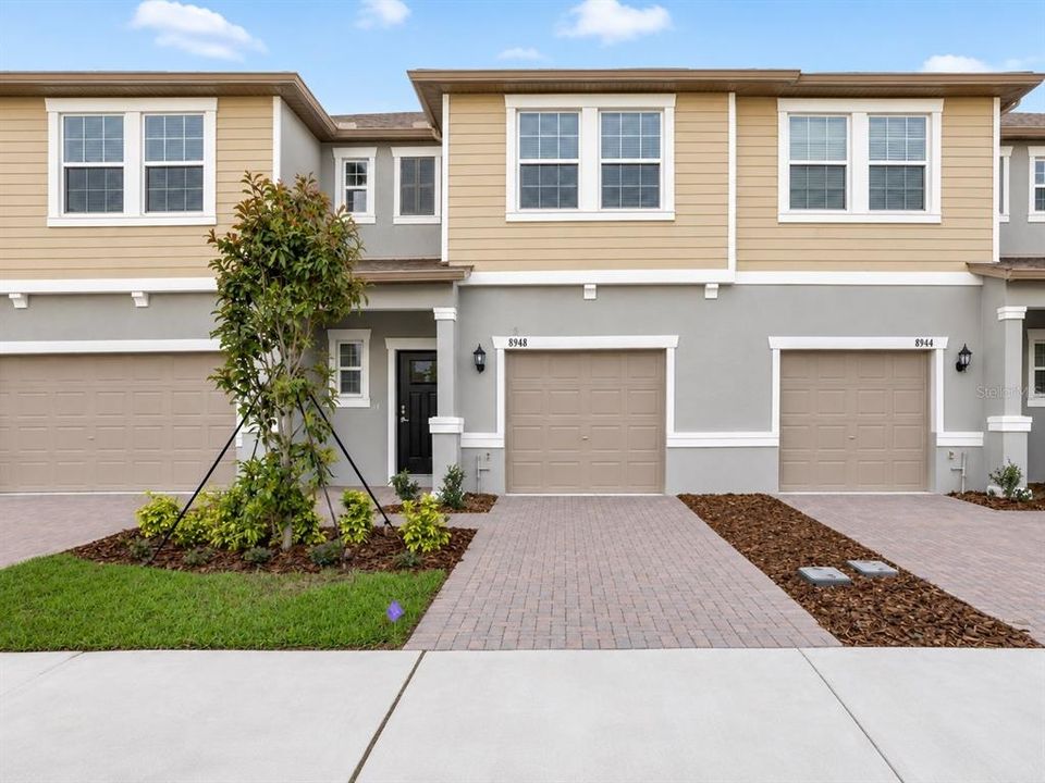 For Rent: $2,050 (3 beds, 2 baths, 1601 Square Feet)
