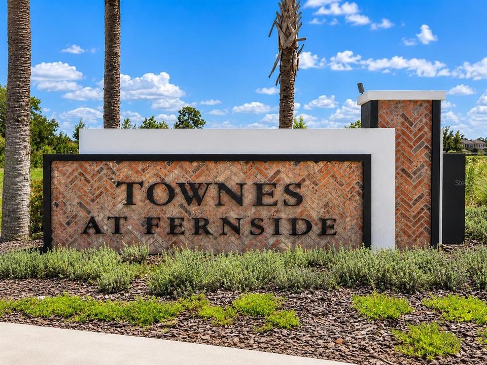 For Rent: $2,050 (3 beds, 2 baths, 1601 Square Feet)