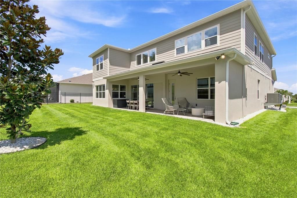 For Sale: $1,200,000 (5 beds, 5 baths, 4396 Square Feet)