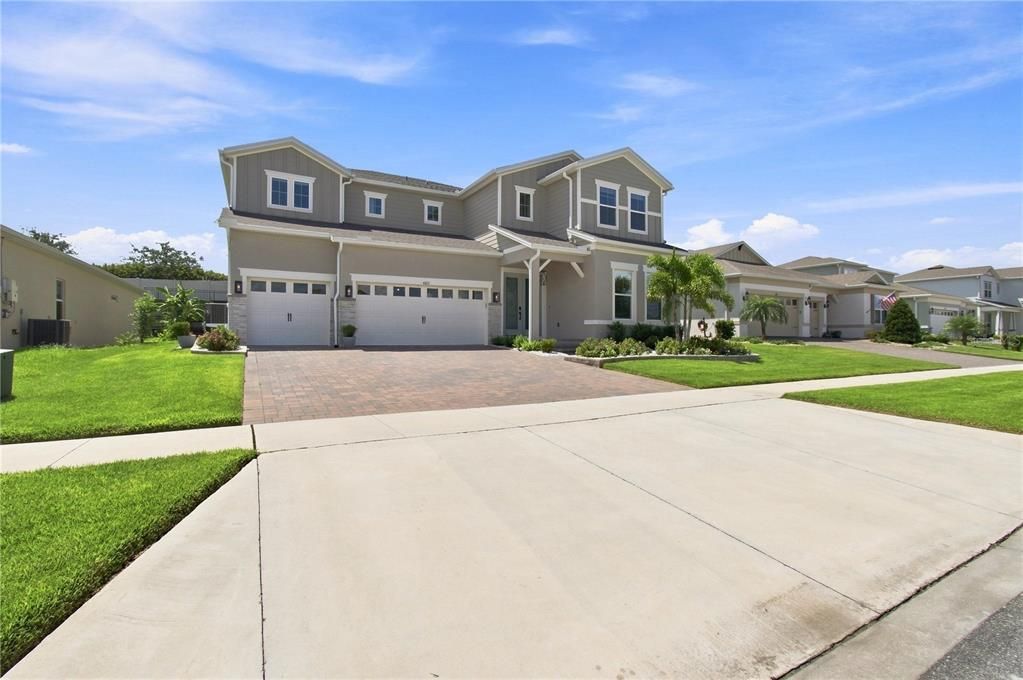 For Sale: $1,200,000 (5 beds, 5 baths, 4396 Square Feet)
