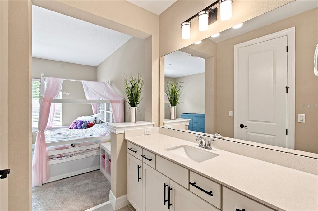 For Sale: $1,200,000 (5 beds, 5 baths, 4396 Square Feet)