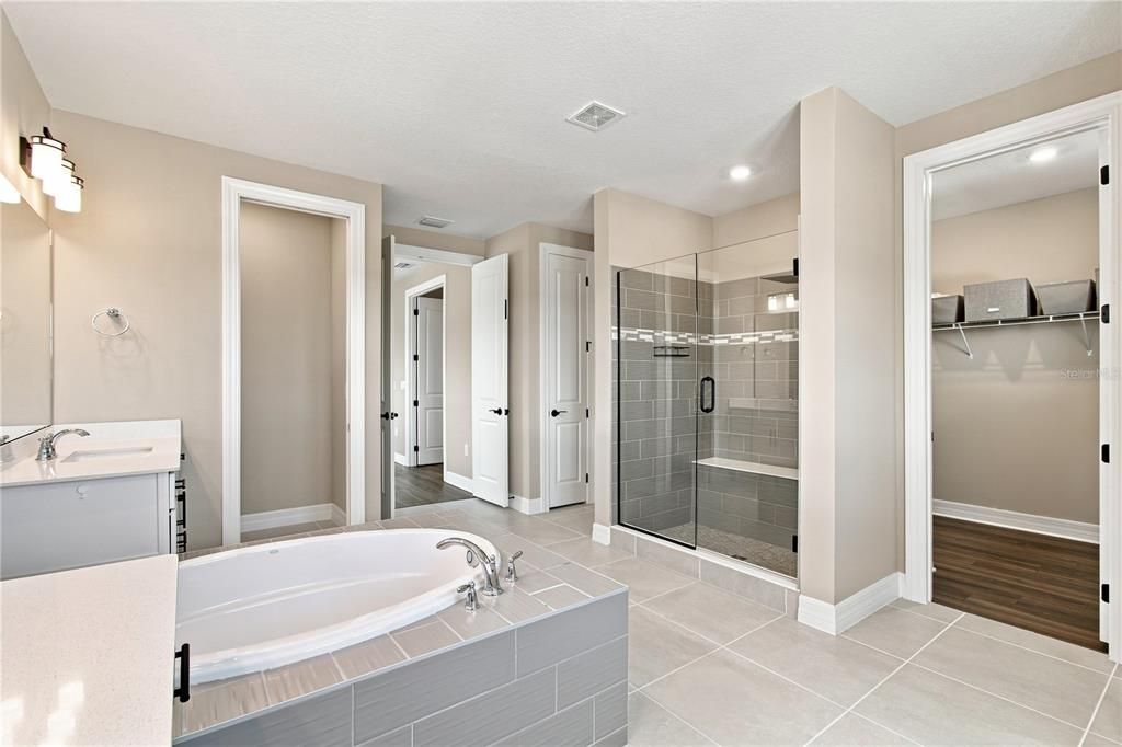 For Sale: $1,200,000 (5 beds, 5 baths, 4396 Square Feet)