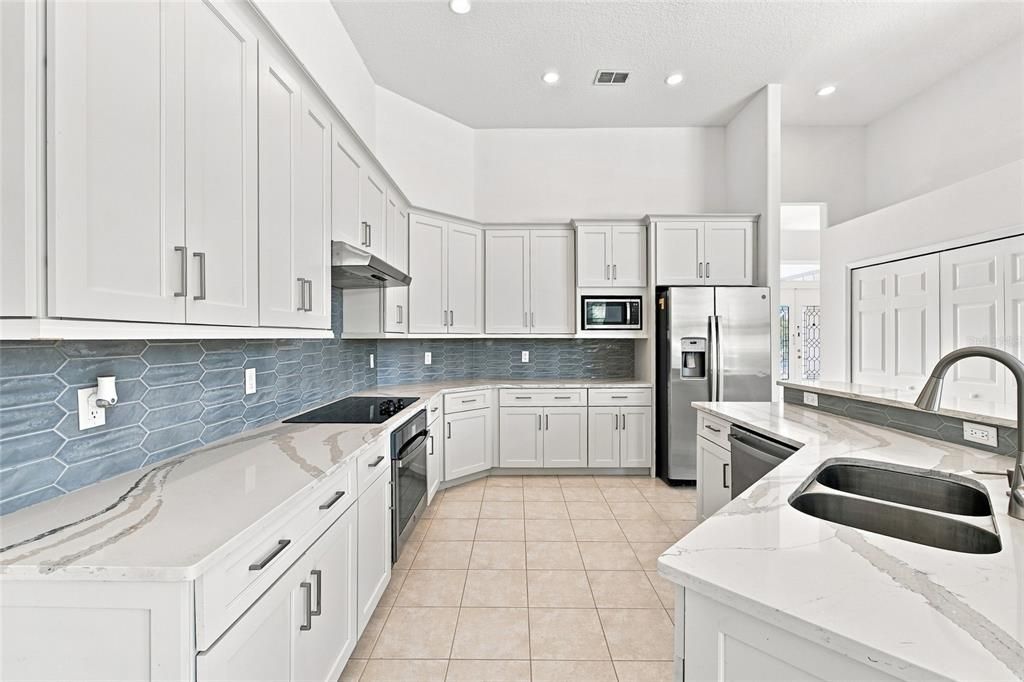 For Sale: $958,000 (5 beds, 3 baths, 3609 Square Feet)