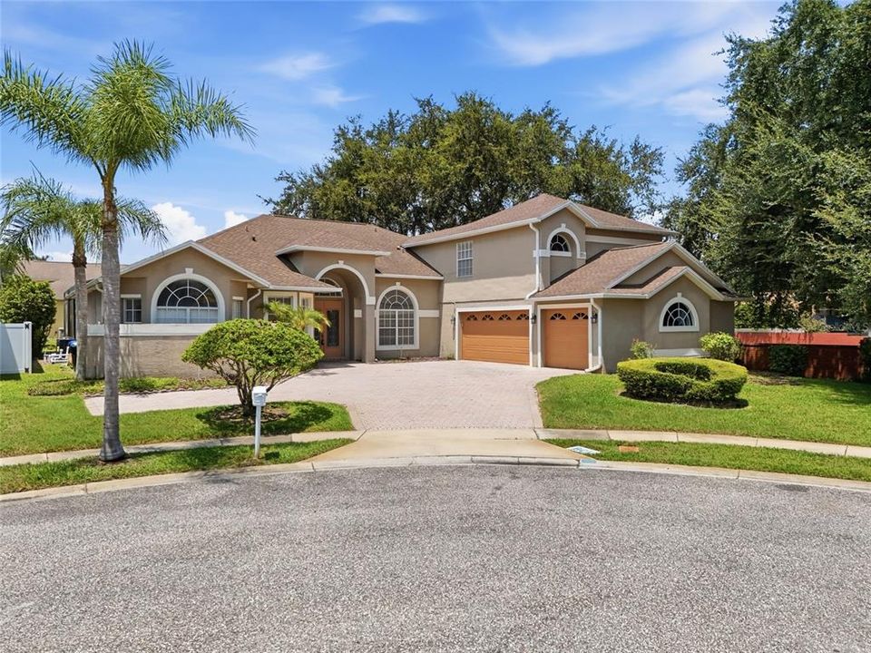 For Sale: $958,000 (5 beds, 3 baths, 3609 Square Feet)