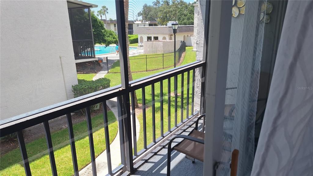 For Sale: $129,000 (1 beds, 1 baths, 763 Square Feet)