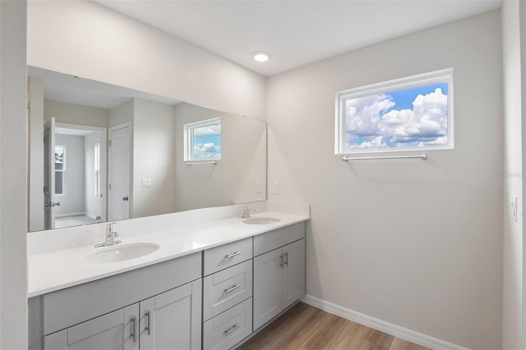 For Sale: $511,990 (5 beds, 3 baths, 3184 Square Feet)