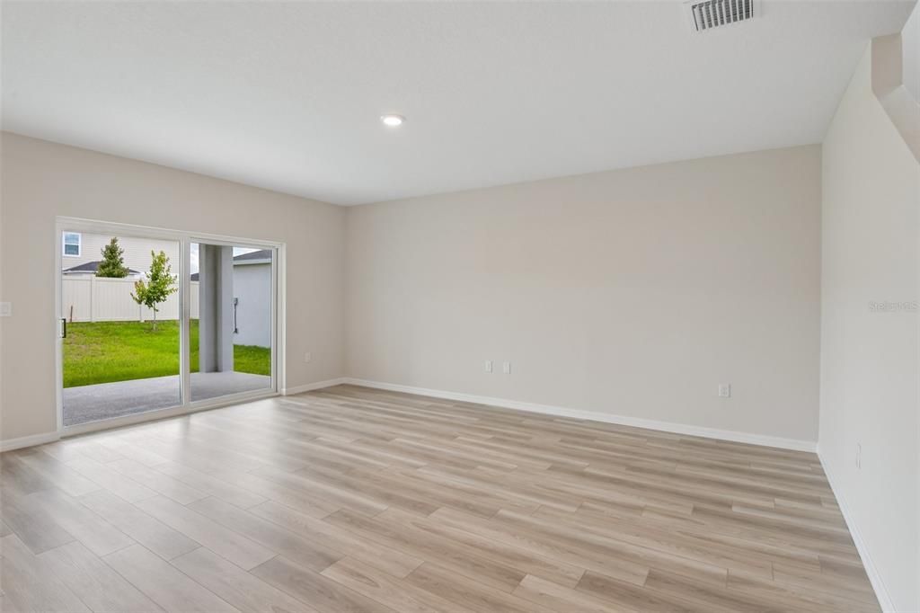 For Sale: $511,990 (5 beds, 3 baths, 3184 Square Feet)