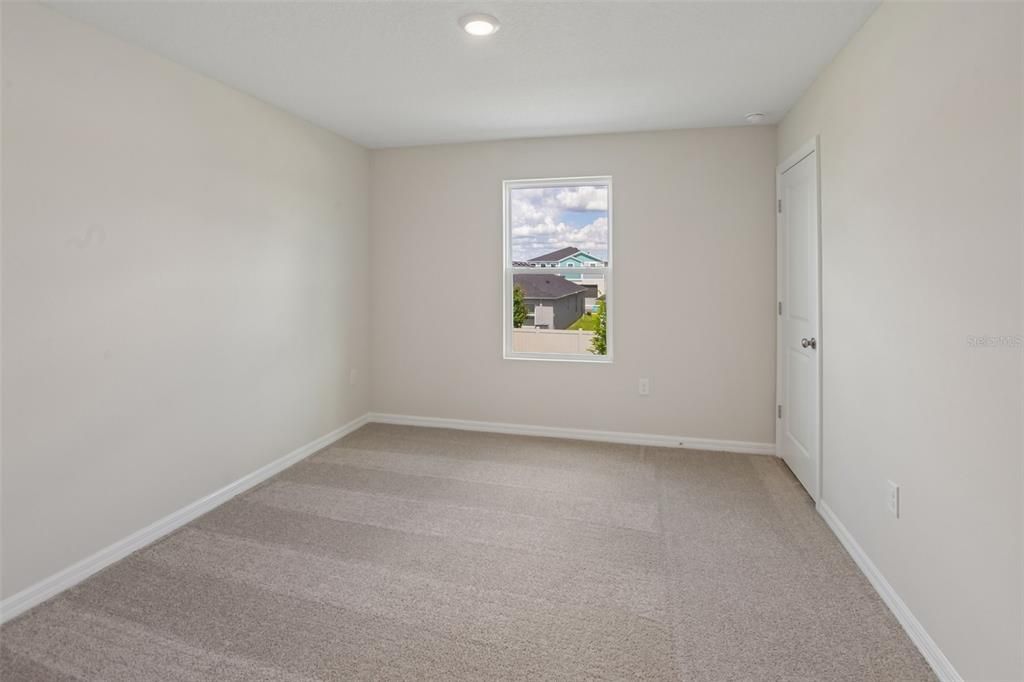 For Sale: $511,990 (5 beds, 3 baths, 3184 Square Feet)