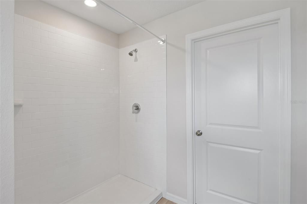 For Sale: $511,990 (5 beds, 3 baths, 3184 Square Feet)