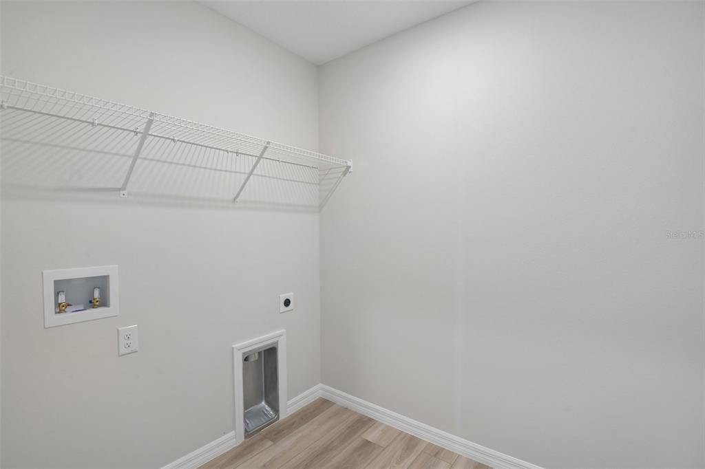 For Sale: $511,990 (5 beds, 3 baths, 3184 Square Feet)