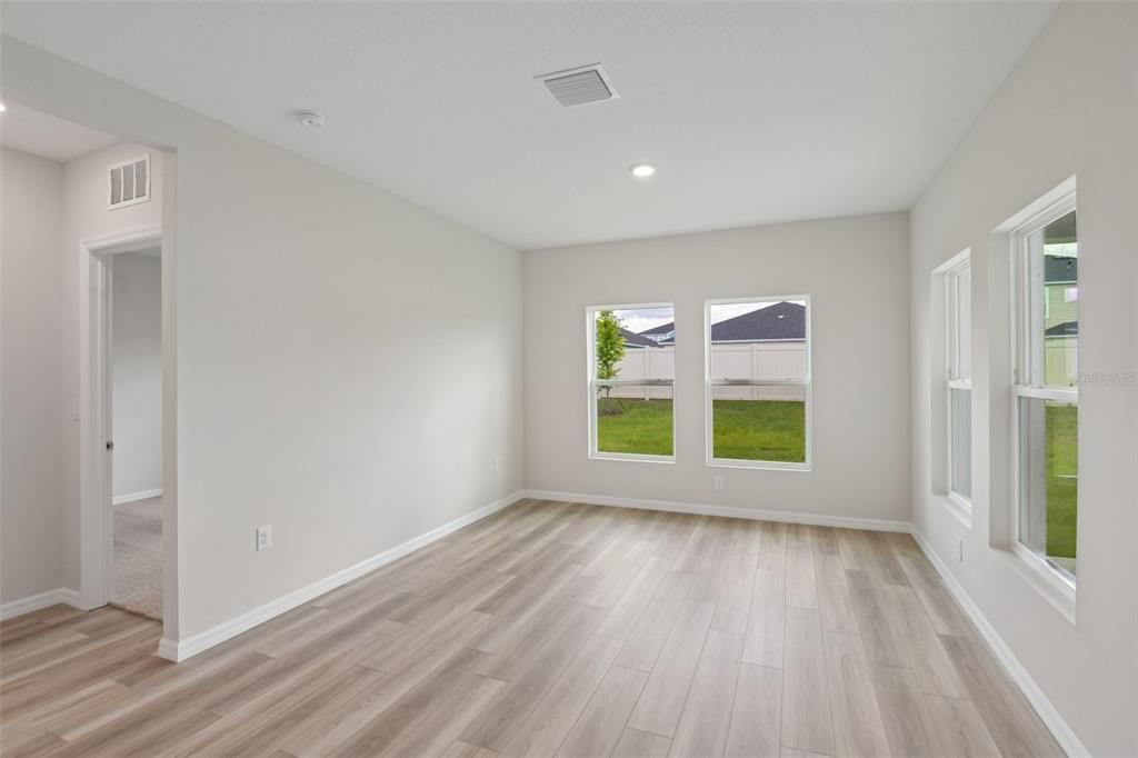 For Sale: $511,990 (5 beds, 3 baths, 3184 Square Feet)