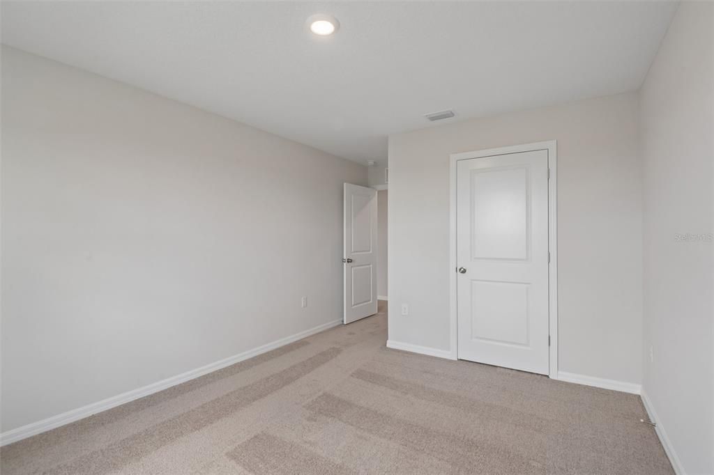 For Sale: $511,990 (5 beds, 3 baths, 3184 Square Feet)