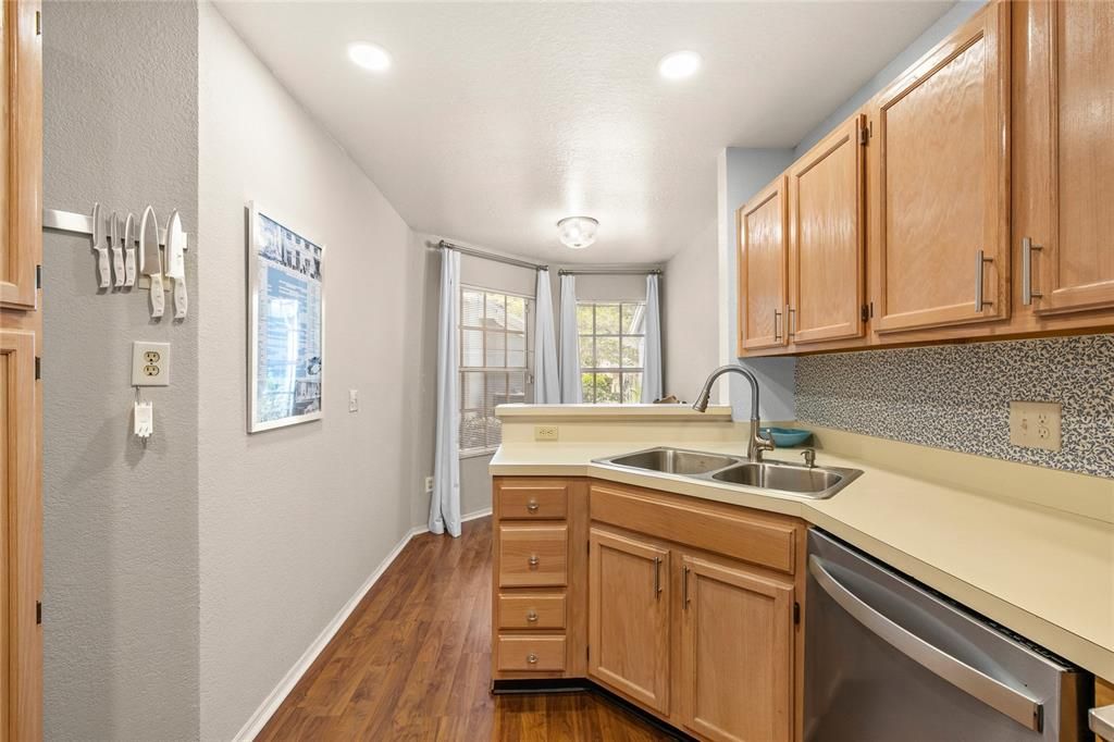 En Venta: $344,900 (3 camas, 2 baños, 1605 Pies cuadrados)