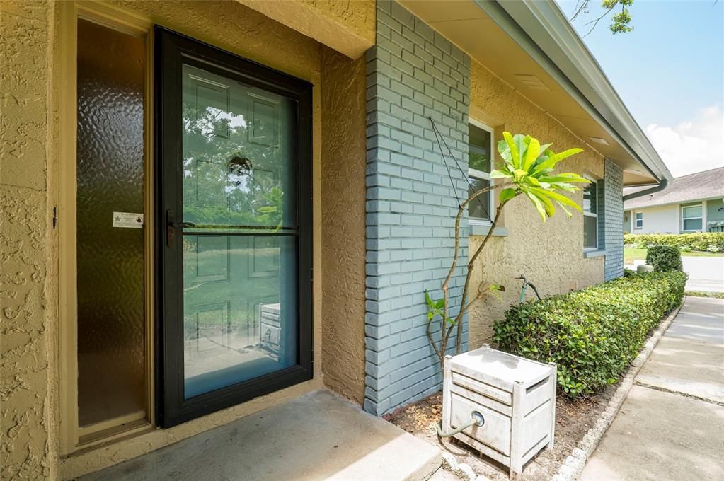 For Sale: $340,000 (2 beds, 2 baths, 1110 Square Feet)