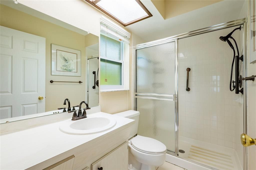 For Sale: $340,000 (2 beds, 2 baths, 1110 Square Feet)