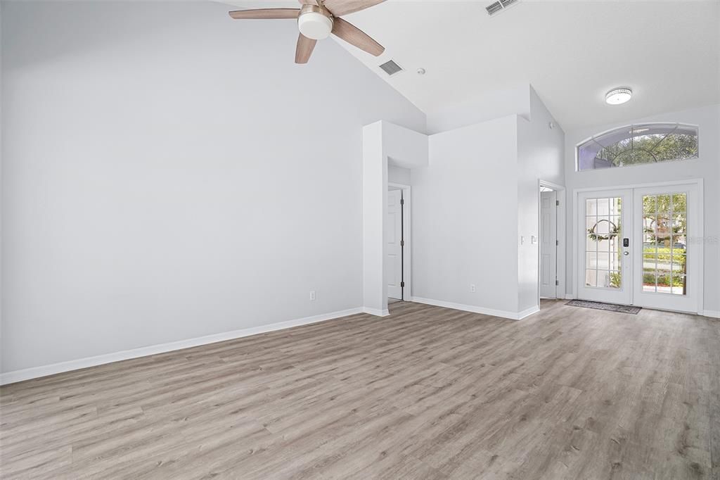 For Sale: $619,500 (4 beds, 2 baths, 2298 Square Feet)