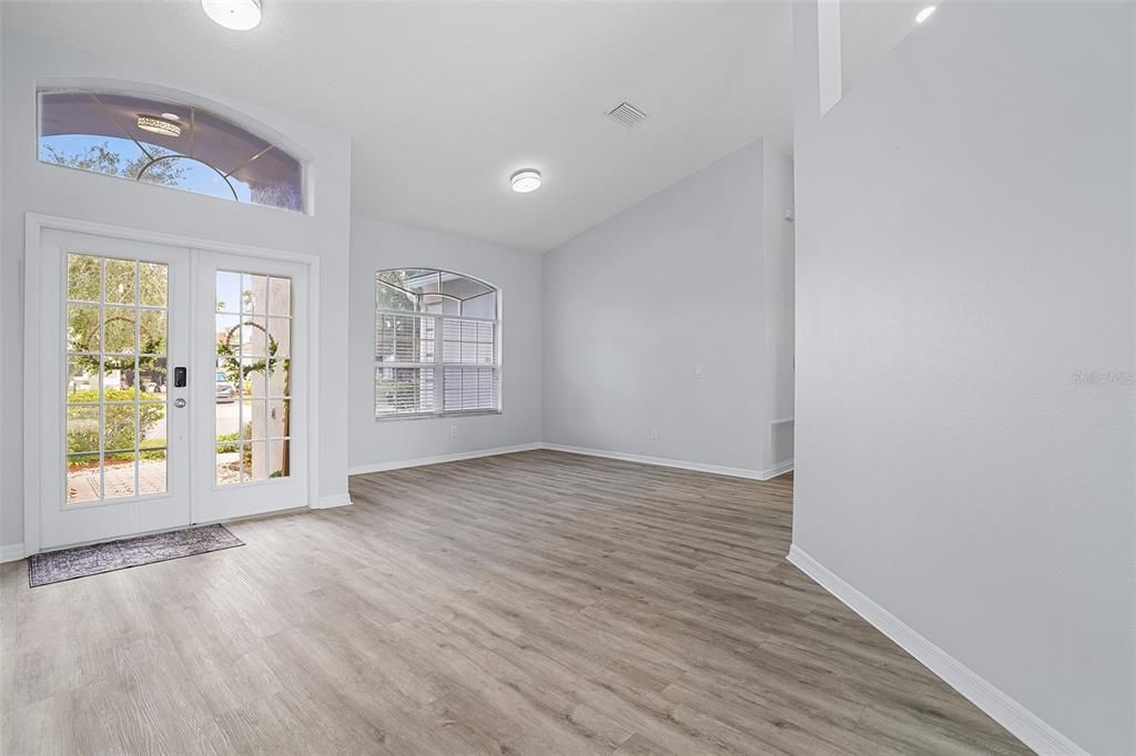 For Sale: $619,500 (4 beds, 2 baths, 2298 Square Feet)