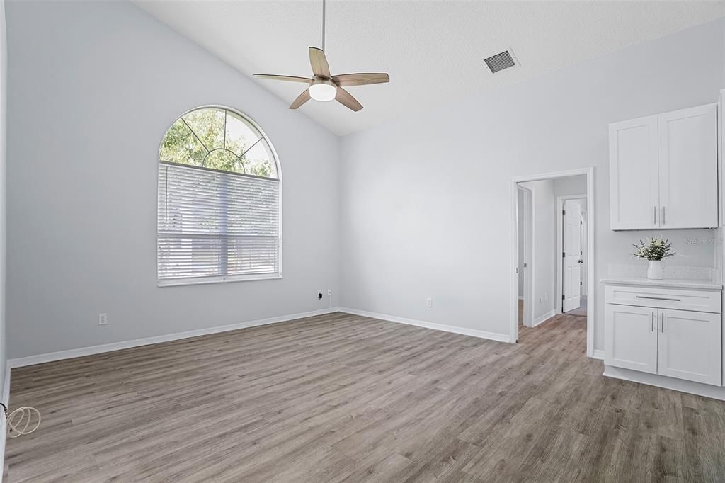 For Sale: $619,500 (4 beds, 2 baths, 2298 Square Feet)