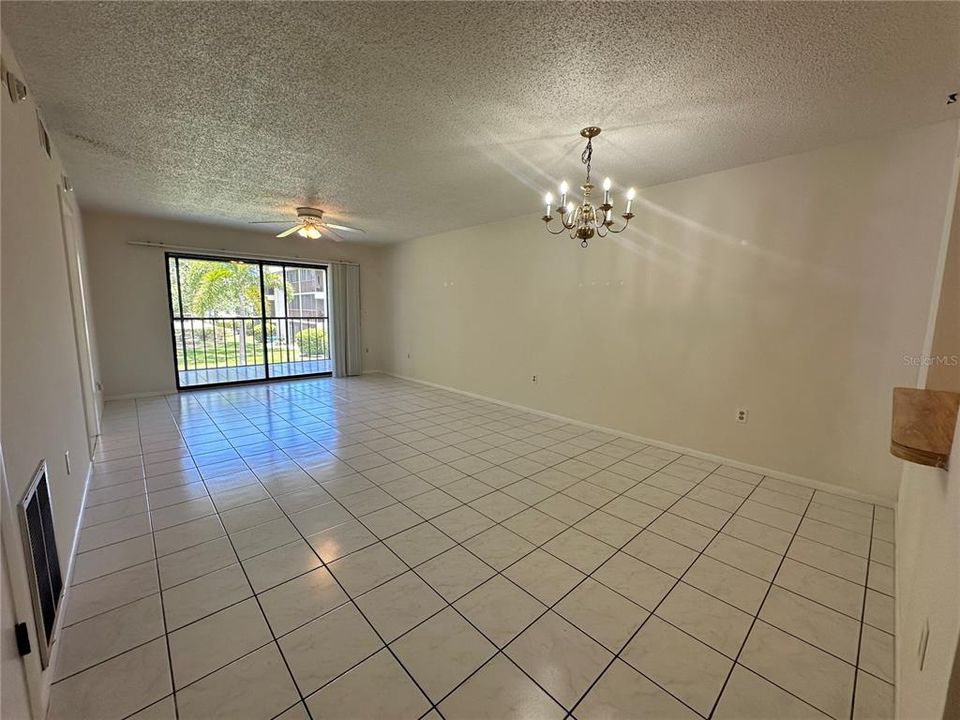В аренду: $1,850 (2 спален, 2 ванн, 1065 Квадратных фут)