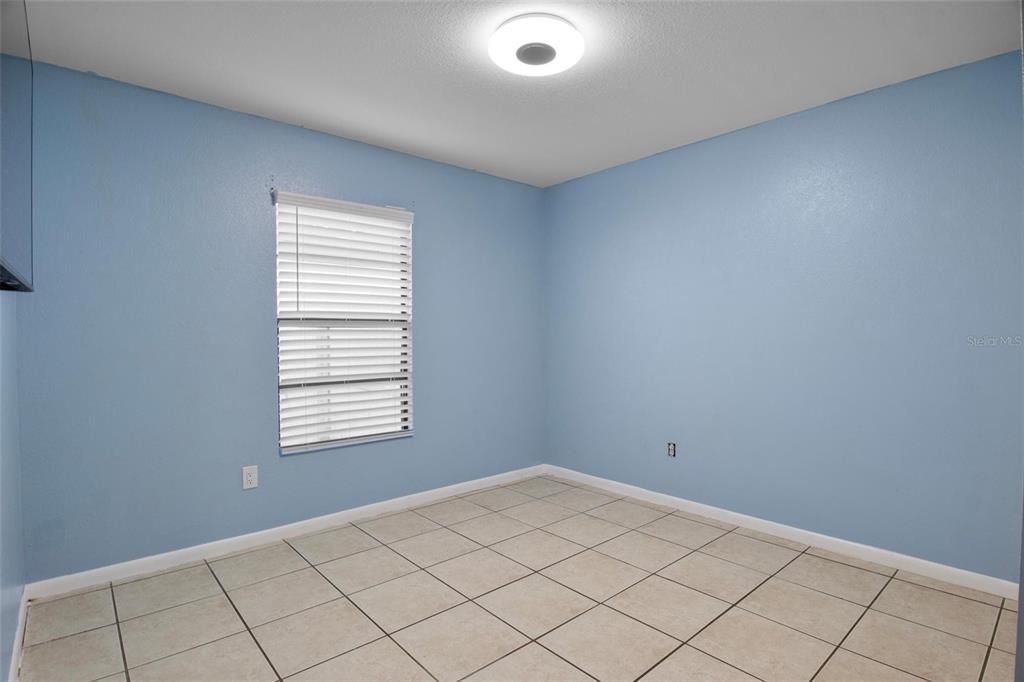 For Sale: $210,000 (3 beds, 2 baths, 1108 Square Feet)