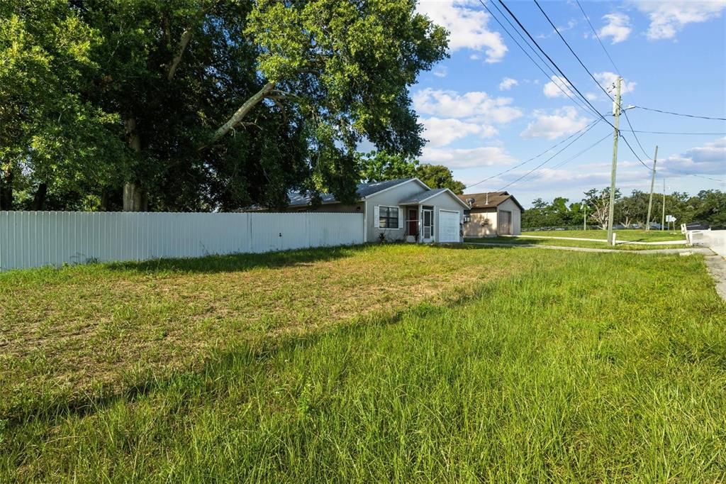 For Sale: $210,000 (3 beds, 2 baths, 1108 Square Feet)