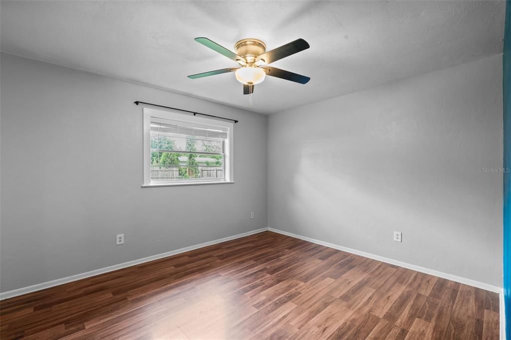 For Sale: $250,000 (3 beds, 2 baths, 1118 Square Feet)