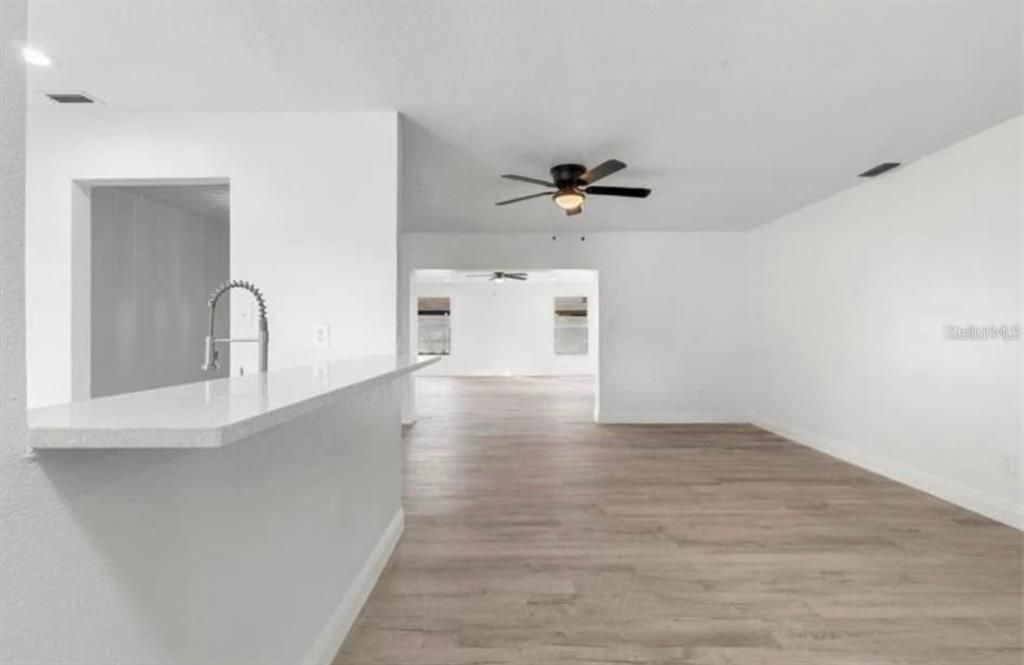 For Rent: $3,300 (4 beds, 2 baths, 1465 Square Feet)