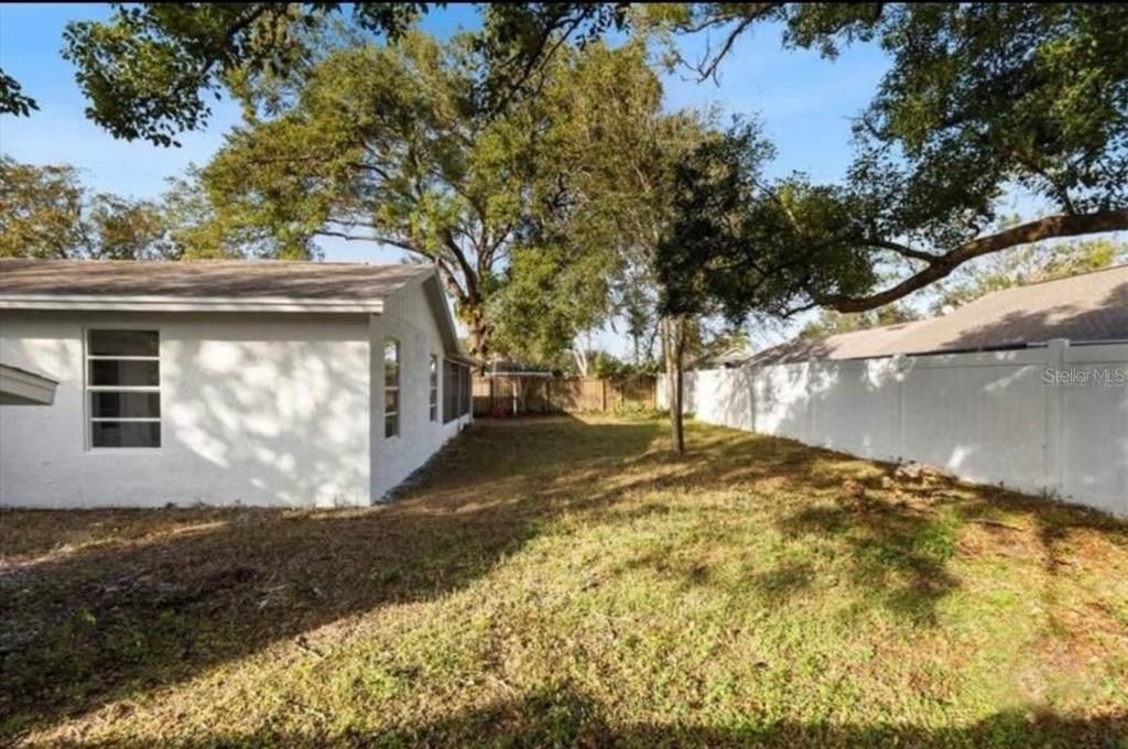 For Rent: $3,300 (4 beds, 2 baths, 1465 Square Feet)