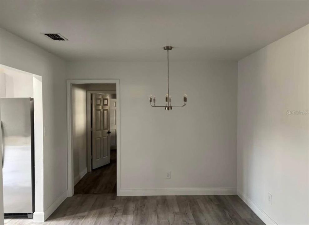 For Rent: $3,300 (4 beds, 2 baths, 1465 Square Feet)
