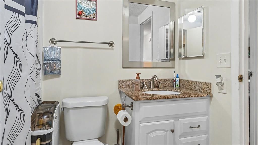 For Sale: $165,000 (2 beds, 2 baths, 1546 Square Feet)