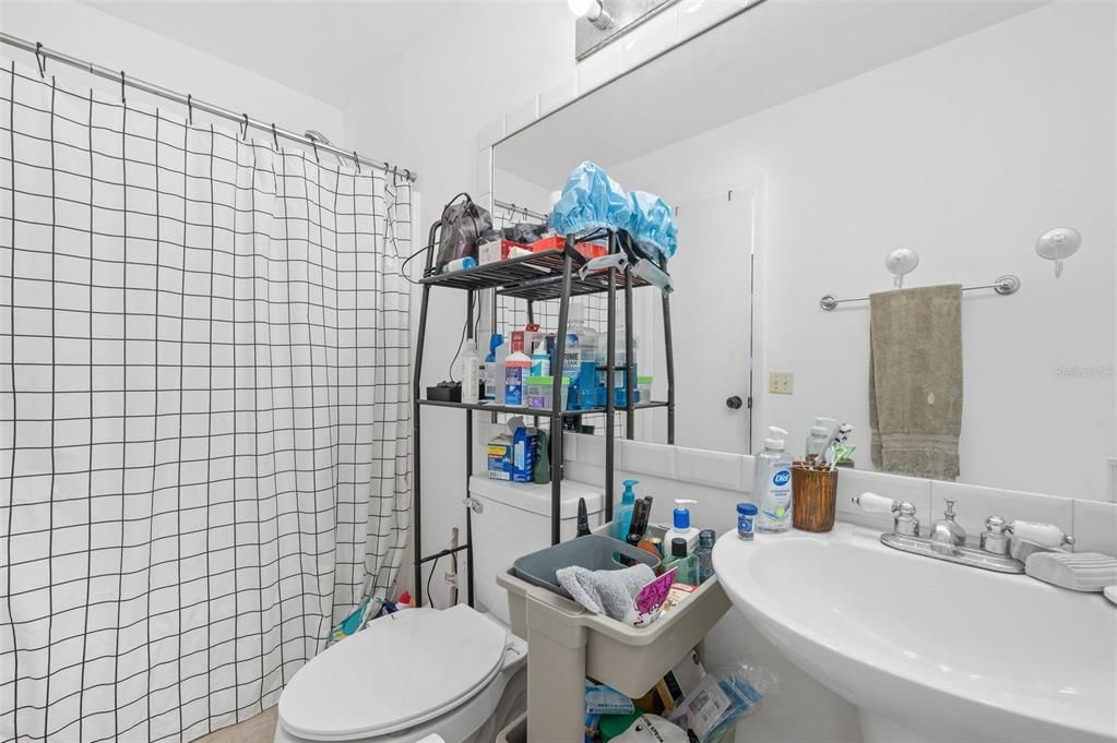 For Sale: $159,900 (2 beds, 2 baths, 1080 Square Feet)