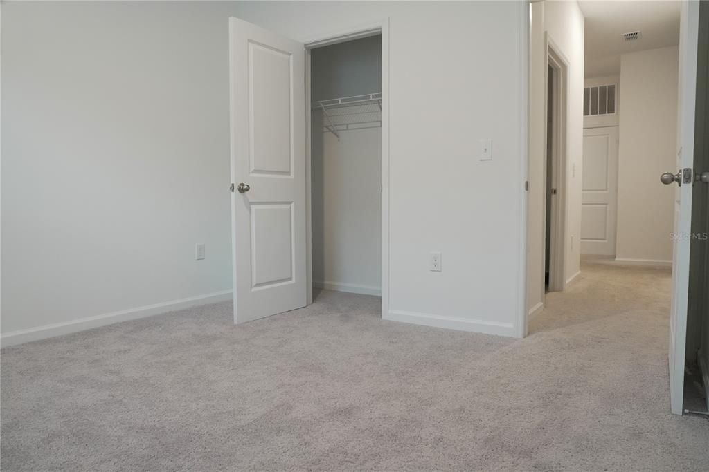 For Sale: $320,000 (4 beds, 2 baths, 1822 Square Feet)
