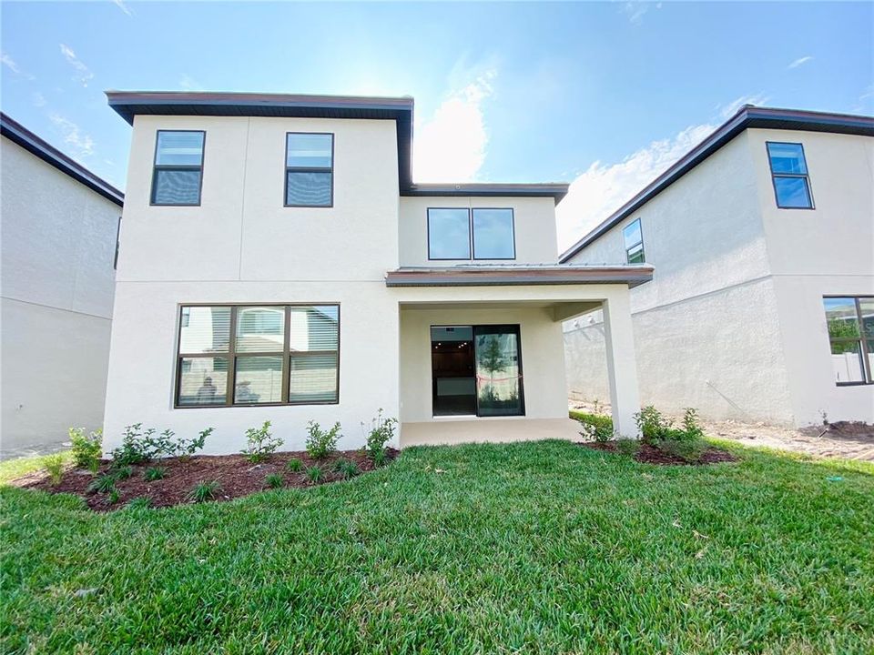 For Rent: $3,895 (4 beds, 3 baths, 2553 Square Feet)