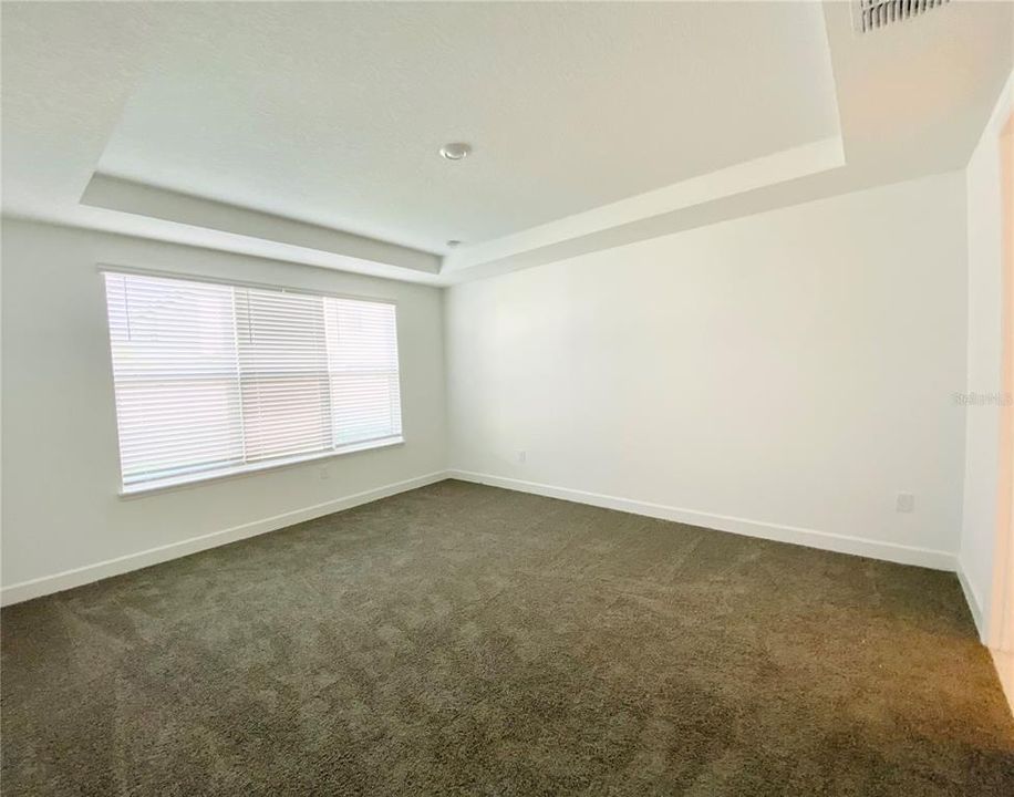 For Rent: $3,895 (4 beds, 3 baths, 2553 Square Feet)