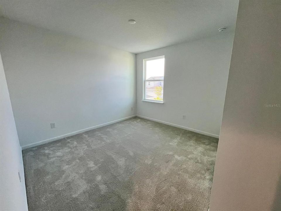 For Rent: $3,100 (4 beds, 3 baths, 2142 Square Feet)