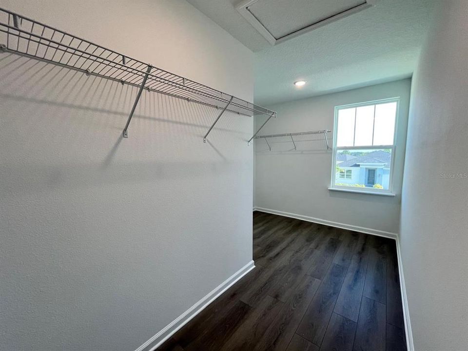 For Rent: $3,100 (4 beds, 3 baths, 2142 Square Feet)