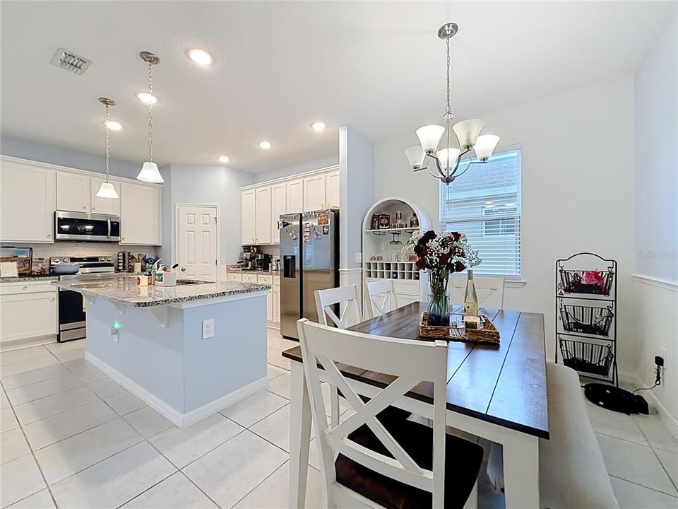En Venta: $364,000 (4 camas, 2 baños, 2030 Pies cuadrados)
