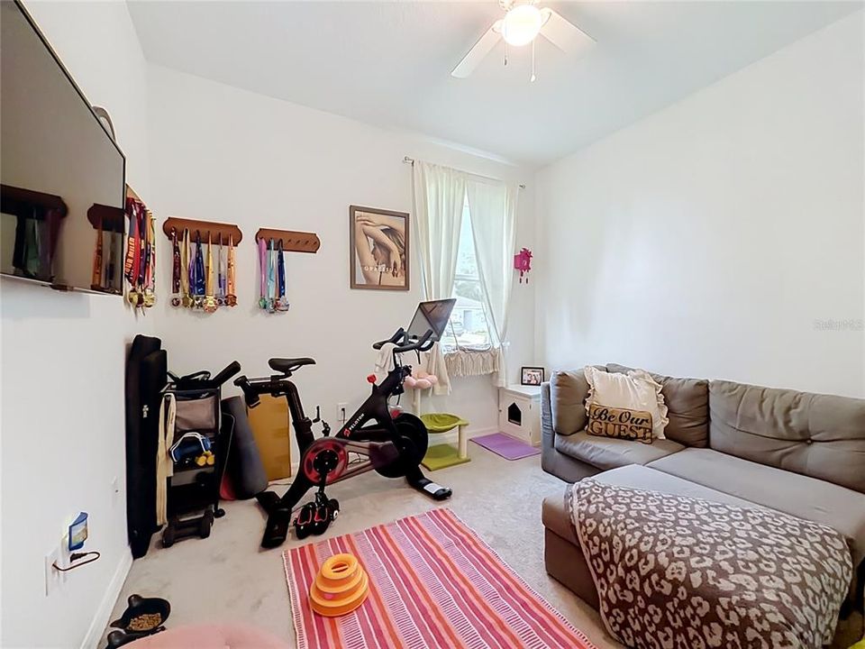 En Venta: $364,000 (4 camas, 2 baños, 2030 Pies cuadrados)