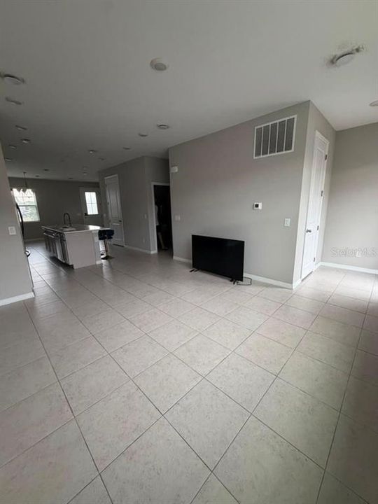 En Renta: $2,700 (3 camas, 2 baños, 1624 Pies cuadrados)