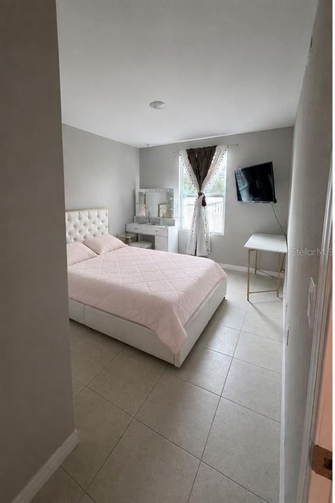 En Renta: $2,700 (3 camas, 2 baños, 1624 Pies cuadrados)