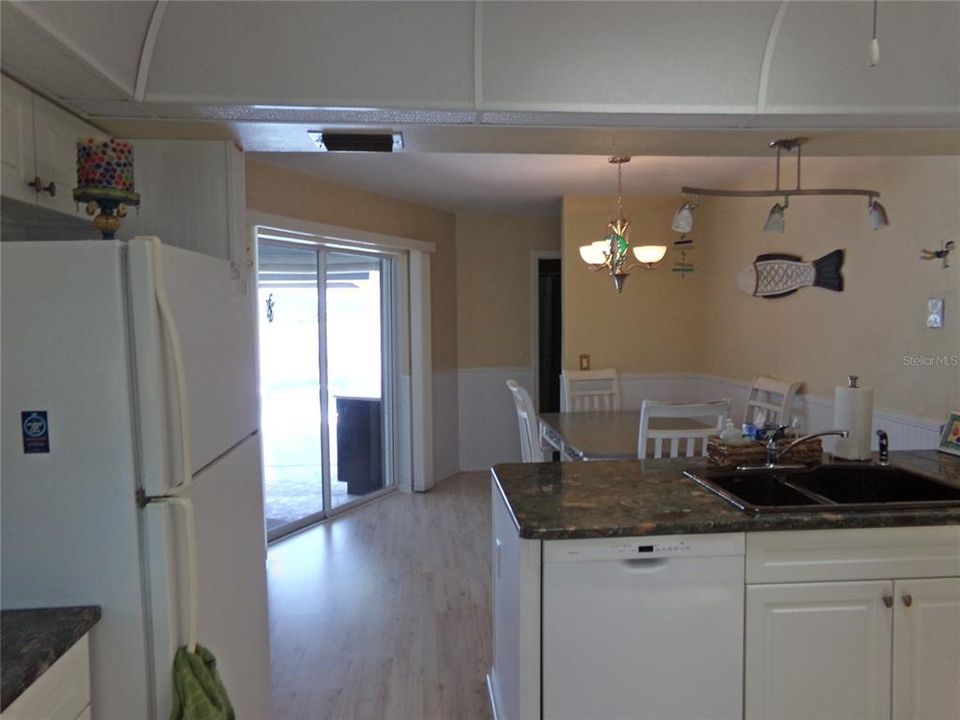 For Sale: $384,777 (3 beds, 2 baths, 1610 Square Feet)
