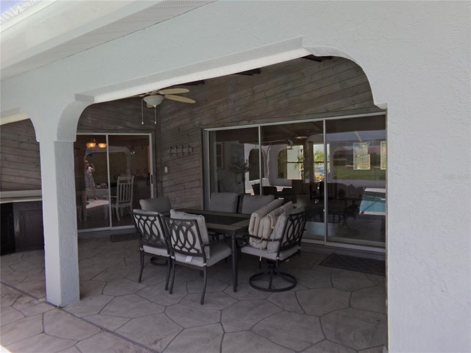 For Sale: $384,777 (3 beds, 2 baths, 1610 Square Feet)